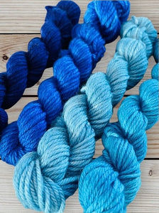 ewemomma hand dyed yarn