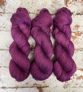 Non Superwash Mulberry Silk Extra Fine Merino Blend Single Ply Fingering Luxury Yarn, 100g/3.5oz, Candy Perfume