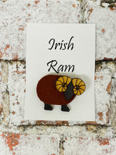 Load image into Gallery viewer, Vintage Tweed Irish Ram Brooch
